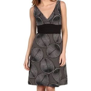 NWT Patagonia Margot Printed Mini Dress in Black/Grey size Large